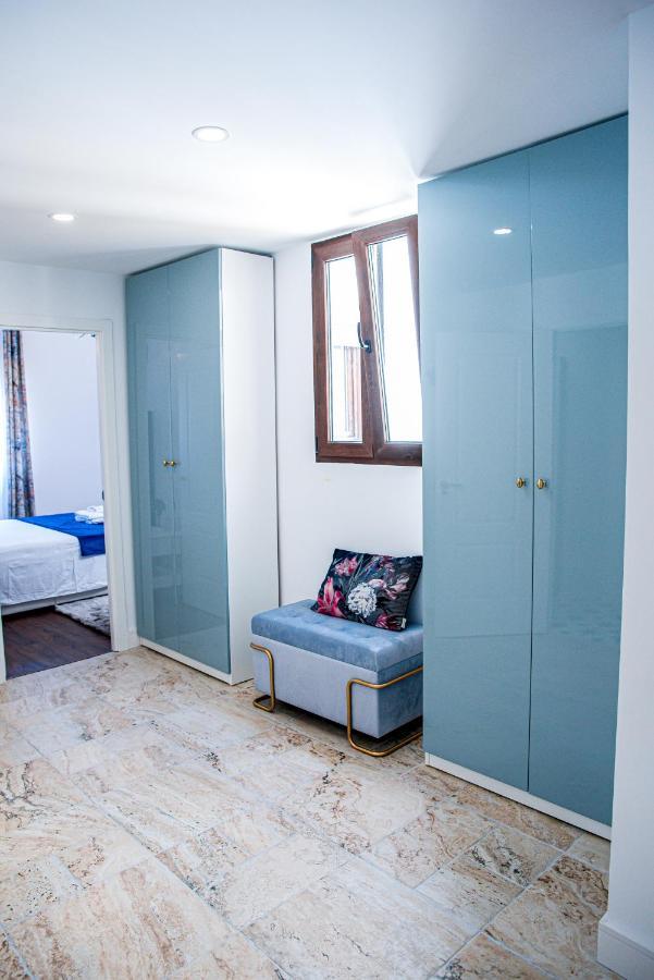 Laura Apartment Puerto Valencia Luaran gambar